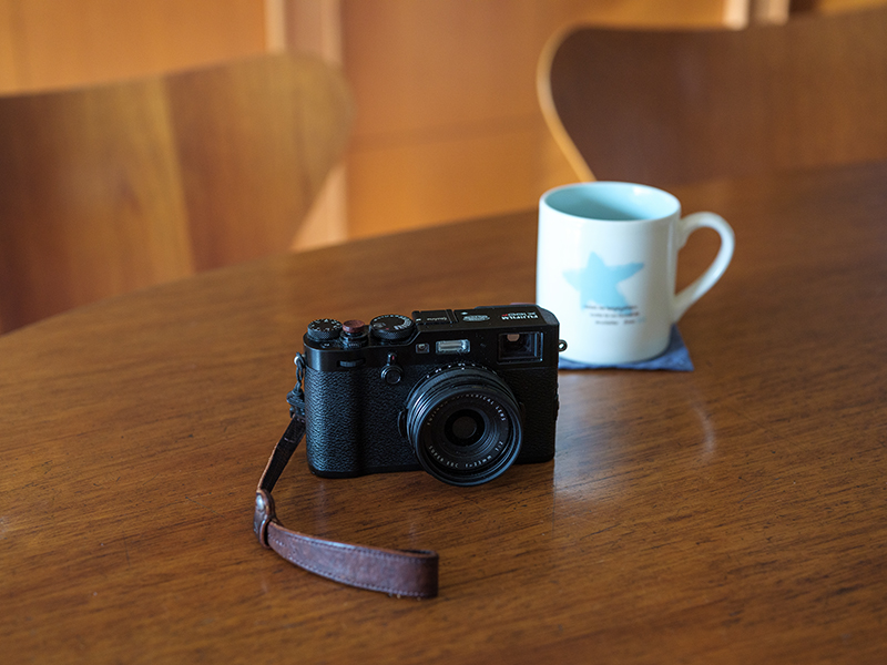 FUJIFILMのX100F